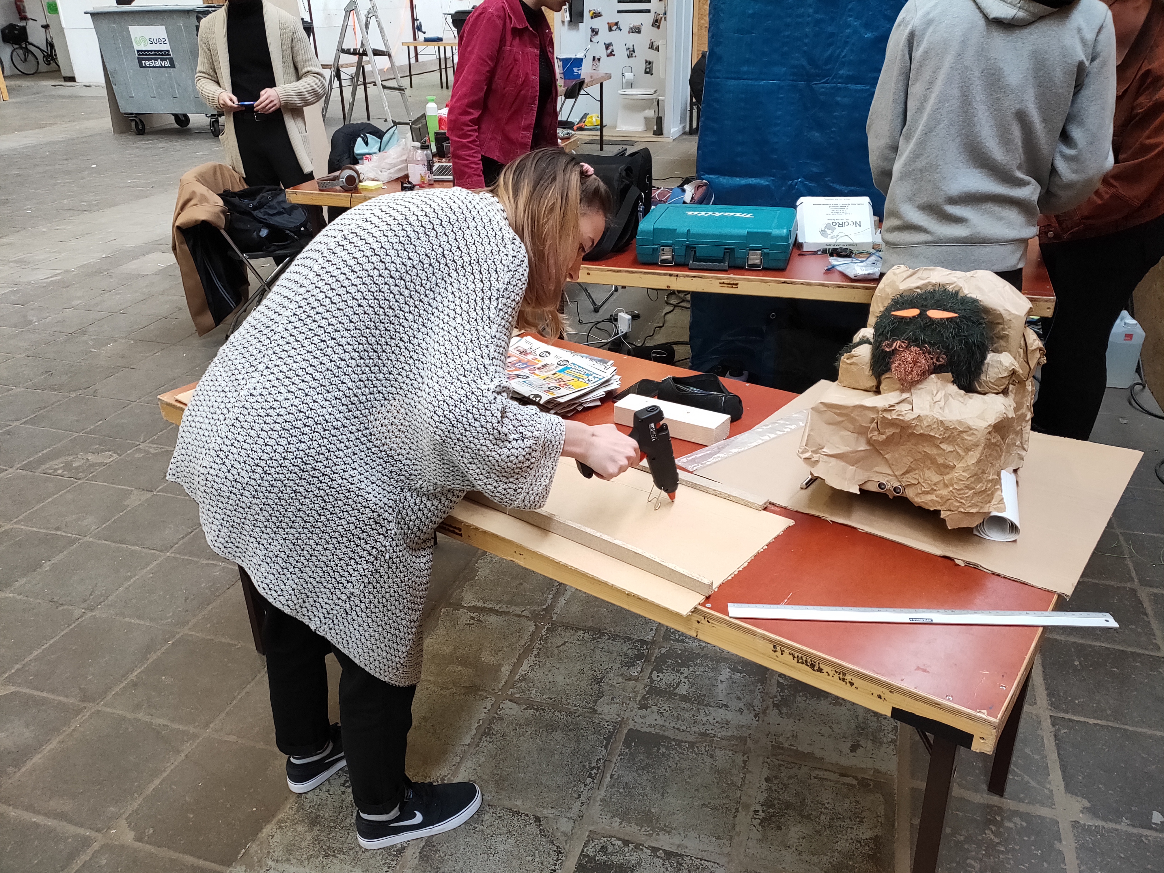 Viktorija glueing the guiderails